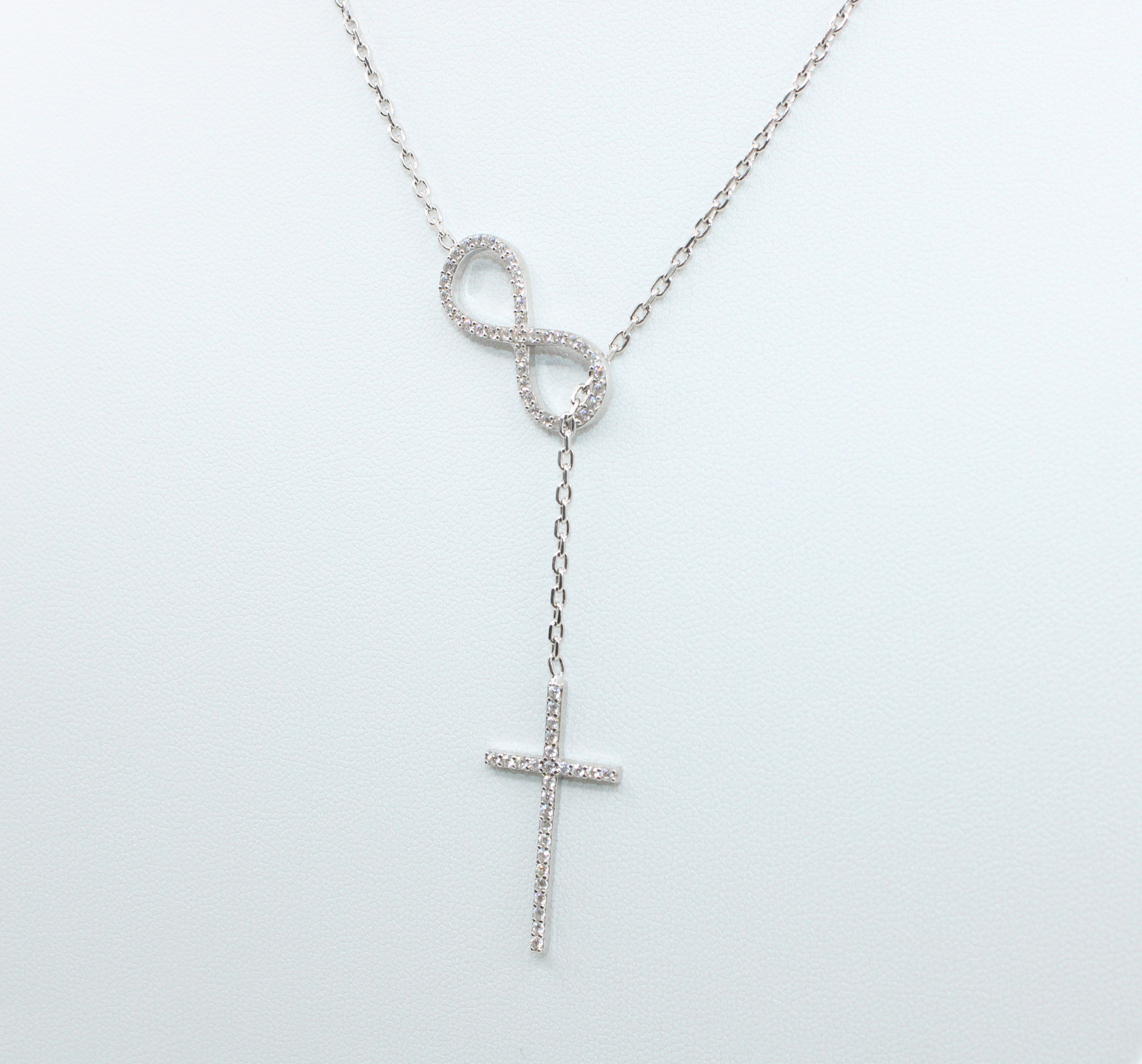 Colier Argint Cruciulita Infinita cu Cristale