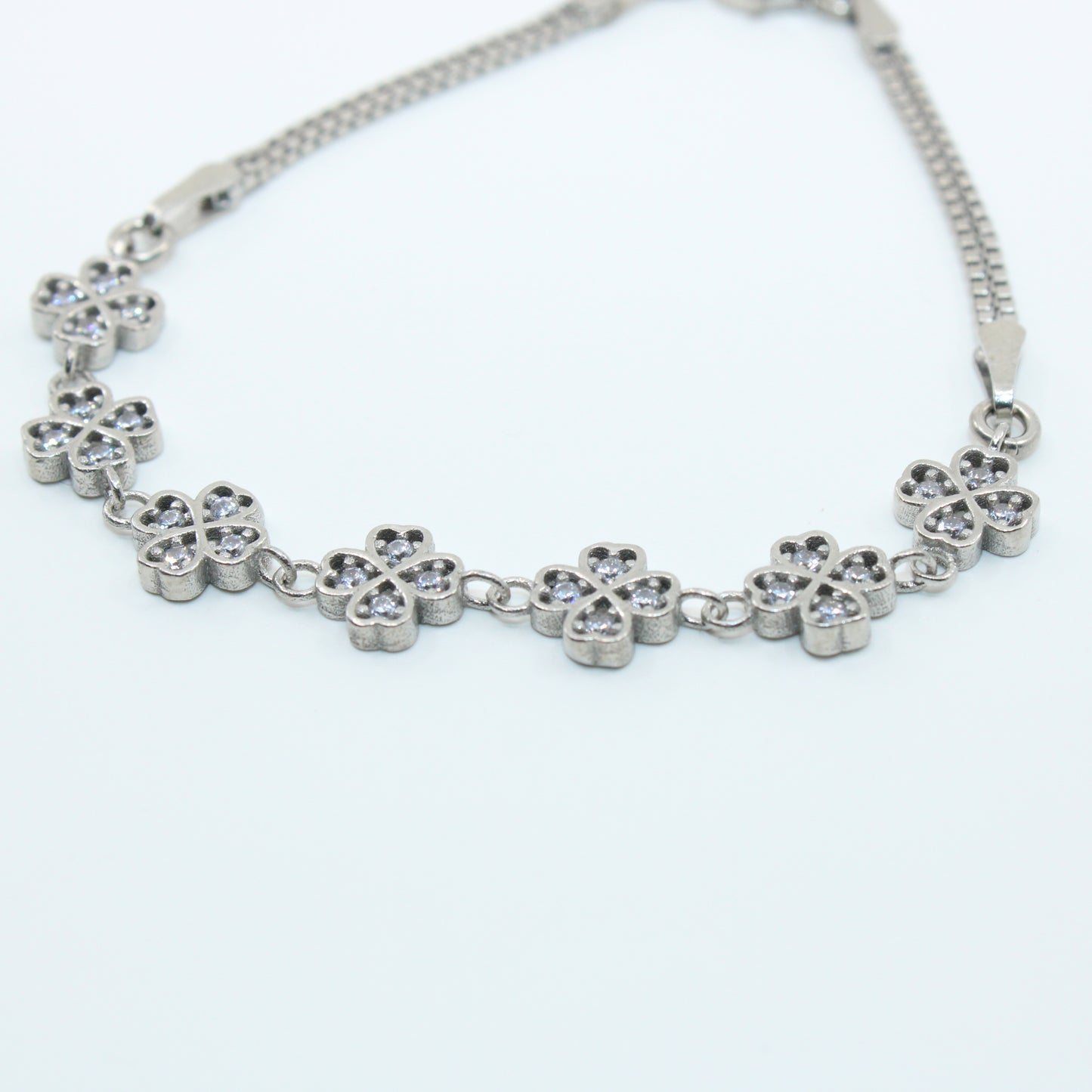 Brățară din Argint Cu Trifoi Si Cristale