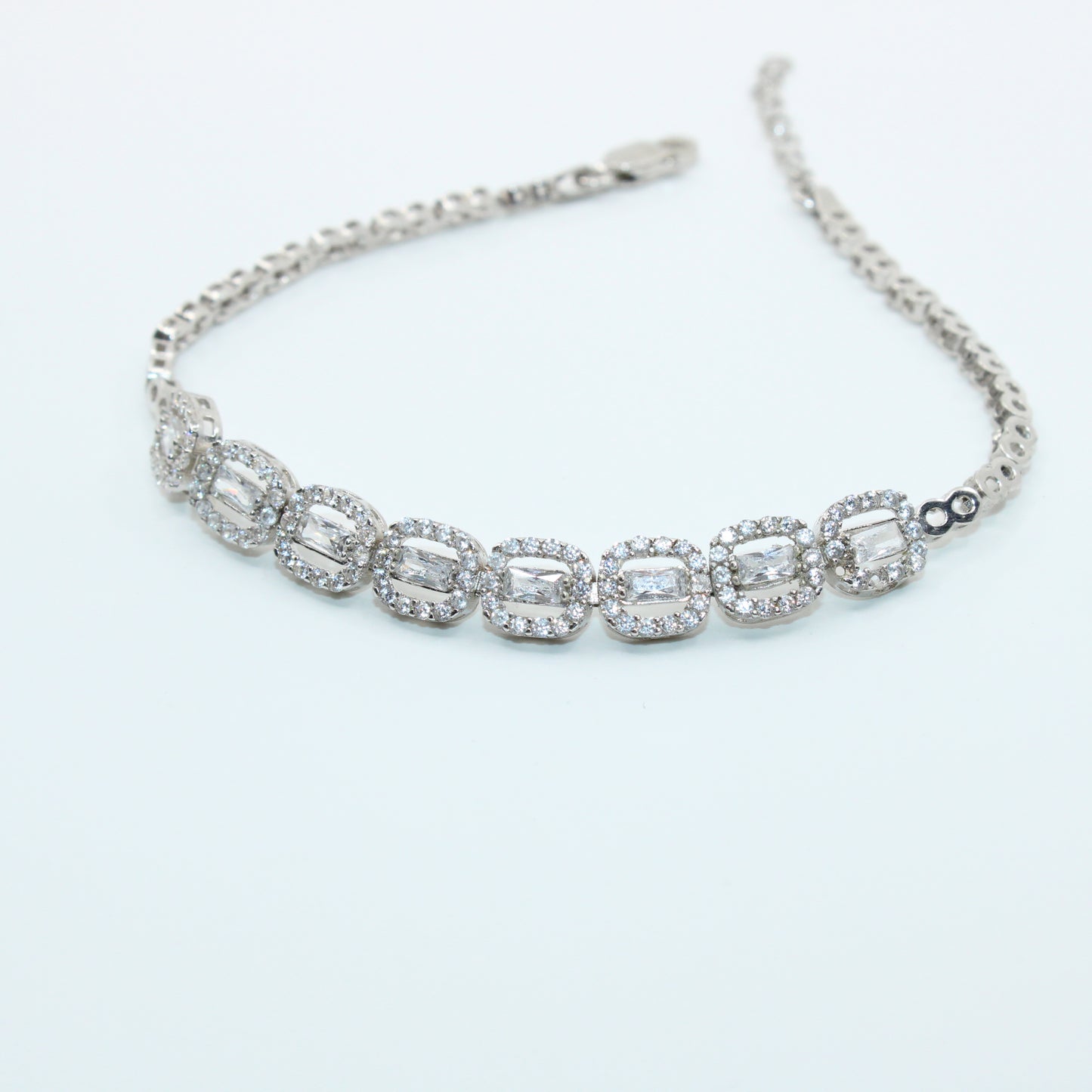 Brățară din Argint Infinity Cu Cristale Dreptunghiulare