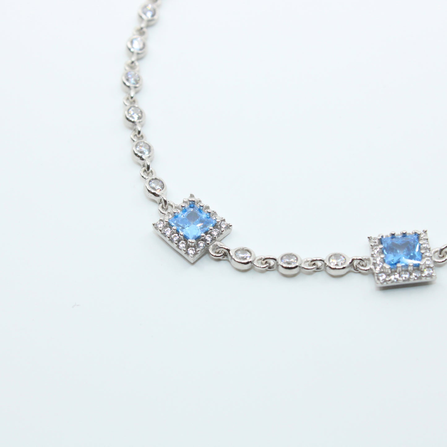 Brățară din Argint Reglabila Cu Cristal Patrat Albastru