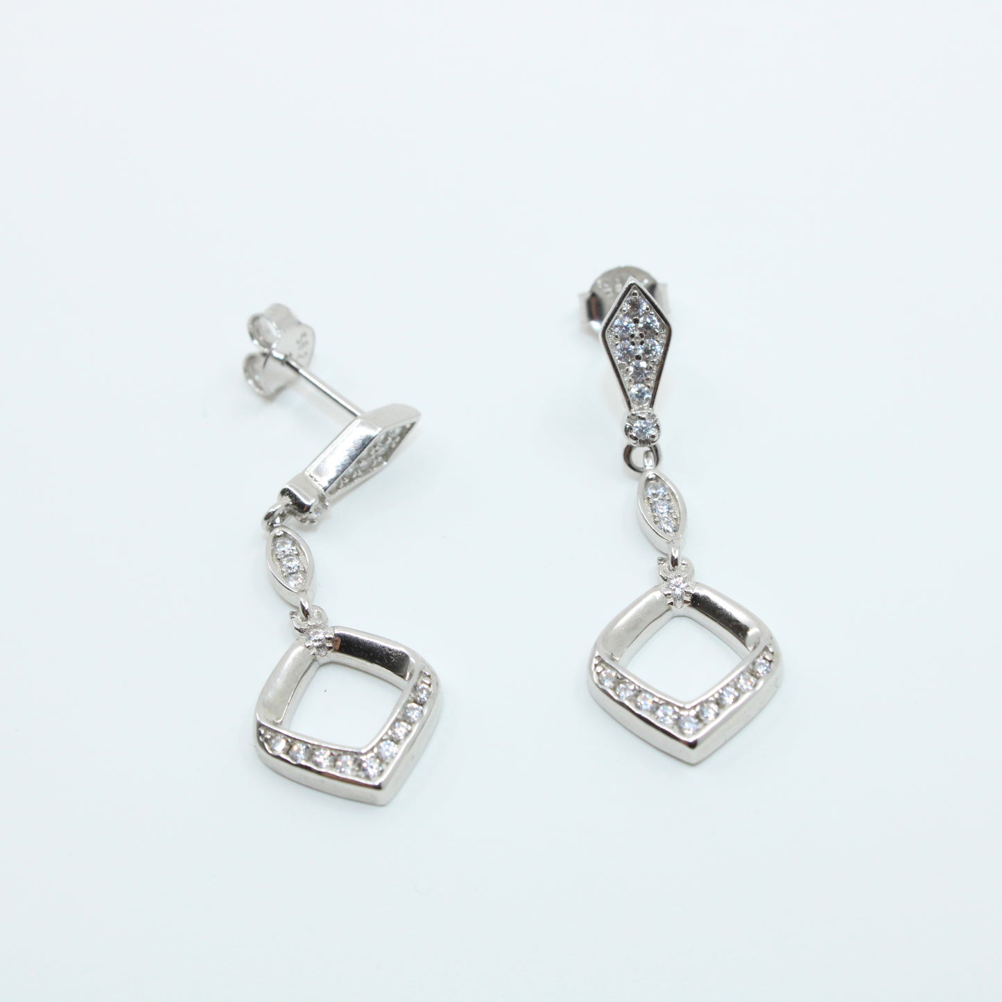 Cercei din Argint Cu Cheita Atarnatori