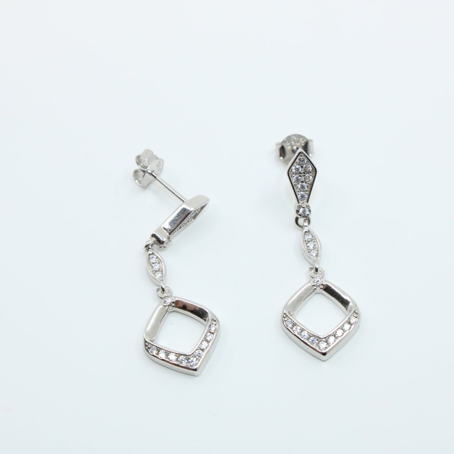 Cercei din Argint Cu Cheita Atarnatori